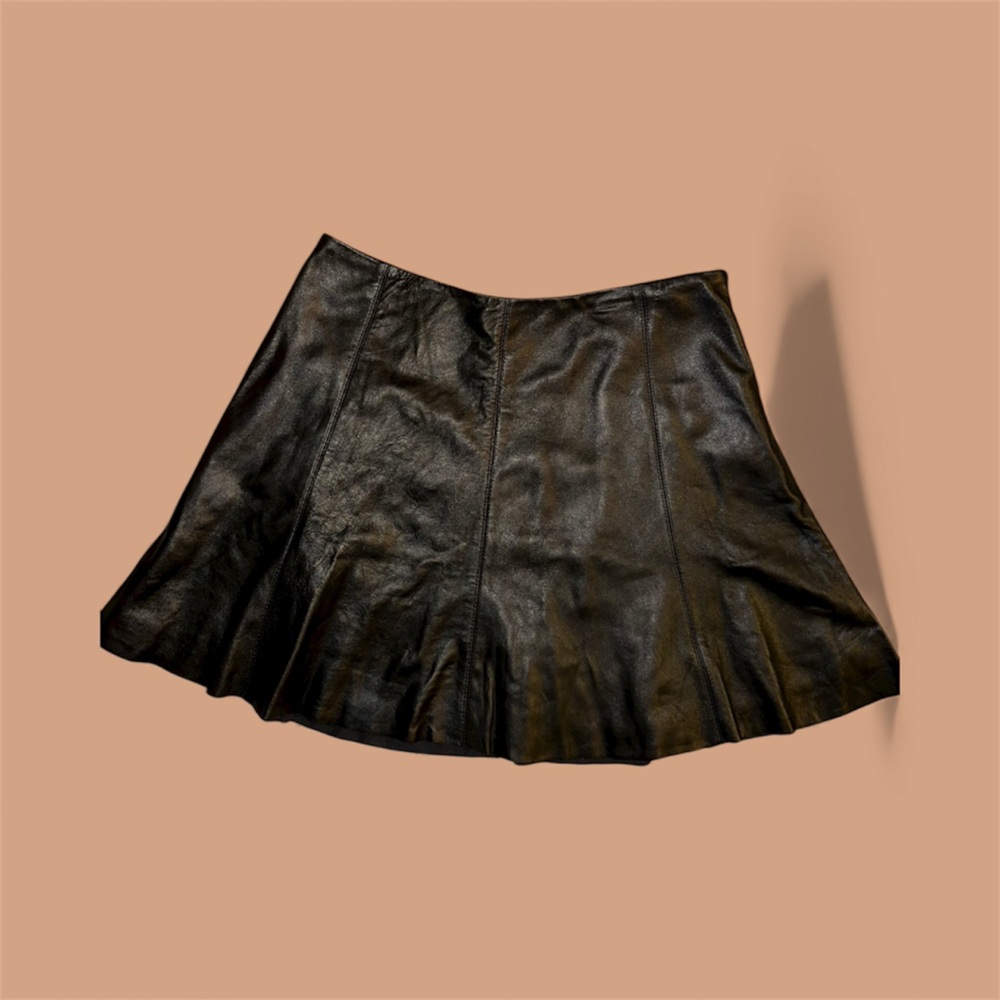 Victoria secret leather mini skirt size M